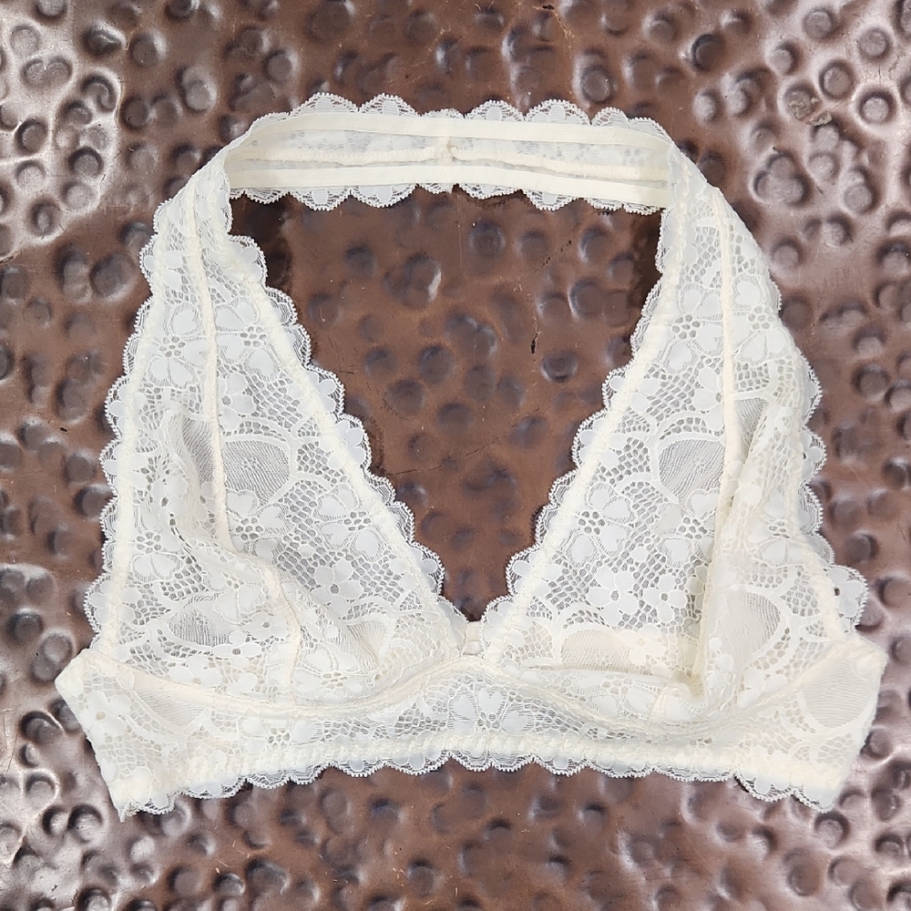 Free People Cream Lace Bralette with Intricate Patterns